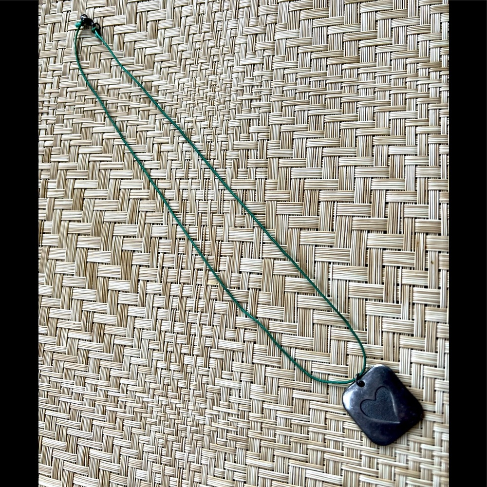 NWOT Hallmark Heart Costume necklace